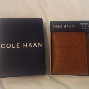 Cole Haan Tri Fold Pebbled Leather Wallet Cognac